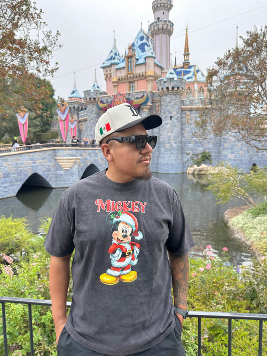Mouse Santa Clause Vintage Tee
